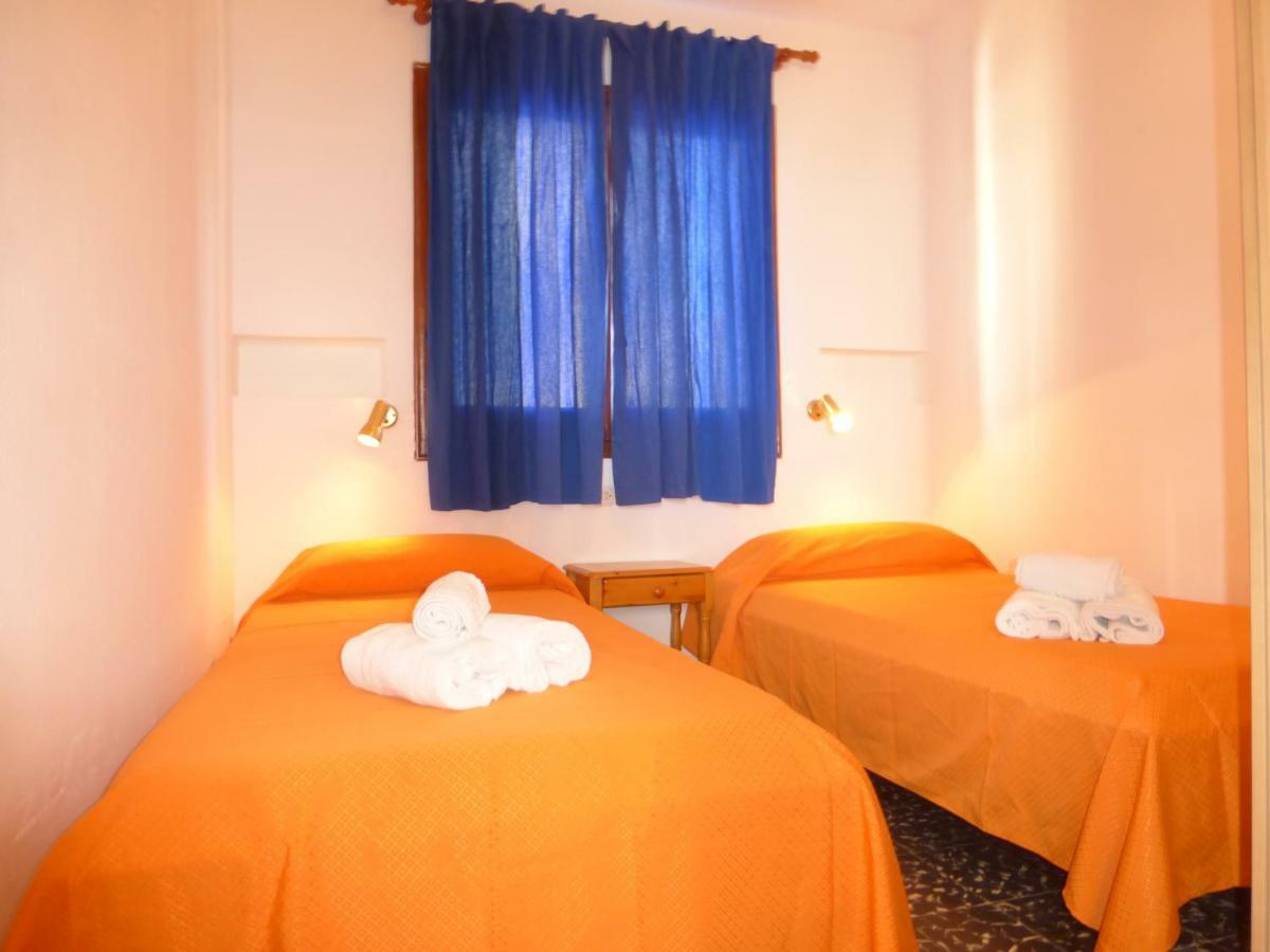 Rentalmar El Capitan Hospitalet De L'Infant Εξωτερικό φωτογραφία